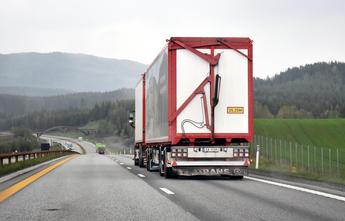 Nå kan du kjøre 24-meters vogntog med totalvekt på 60 tonn i Norge