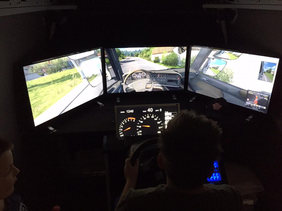 «Lastebilsjåfører» i simulatorkø