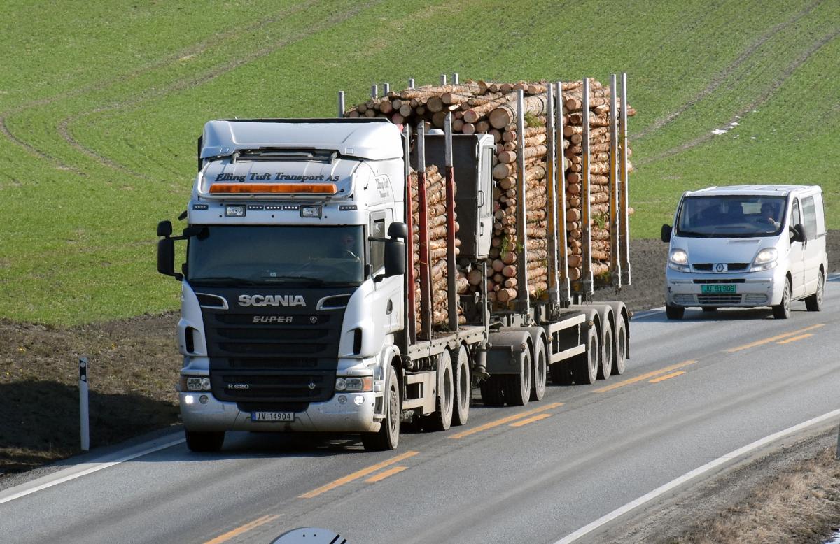 Skal prøve tømmervogntog på 74 tonn