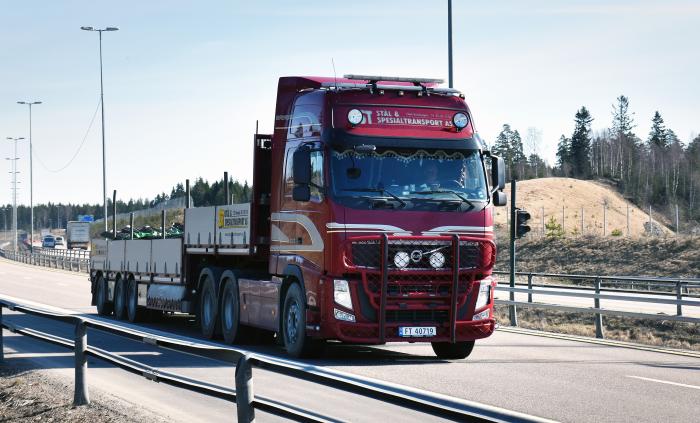 FrP foreslår enklere regler for tungtransport 