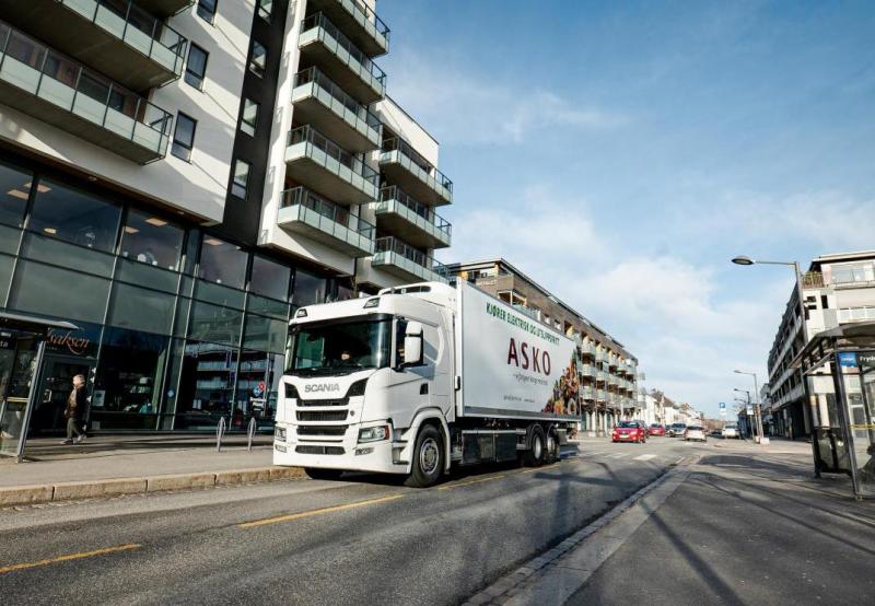 ASKO har erfaringer etter å ha kjørt elektriske Scania BEV i Oslo. Foto: Scania