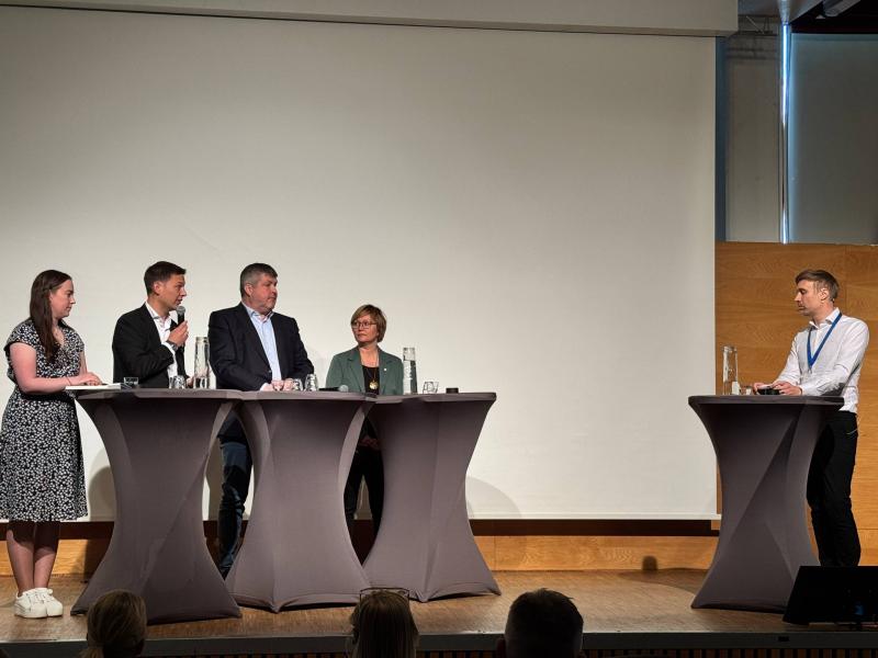 Fra  den politiske debatten 