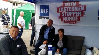 Avslappet tone på NLFs stand i Arendal