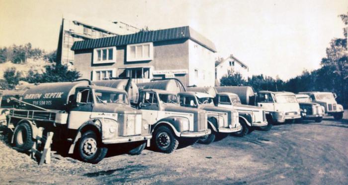 Selskapet drives fra et familiehus på Haslum som sto klart i 1962. Frem til da bodde familien i ei gammel tyskerbrakke på tomta. Foto: Privat