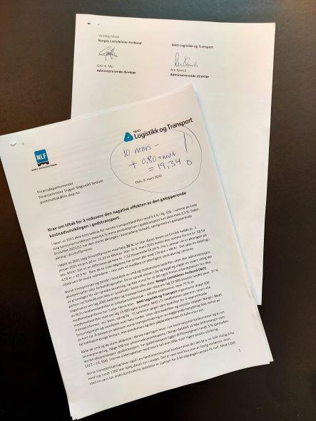 Her er brevet NLF og NHO LT i dag sendte til finansministeren, morgendagens dieselpris er påført for hånd. Foto: André Kjernsli.