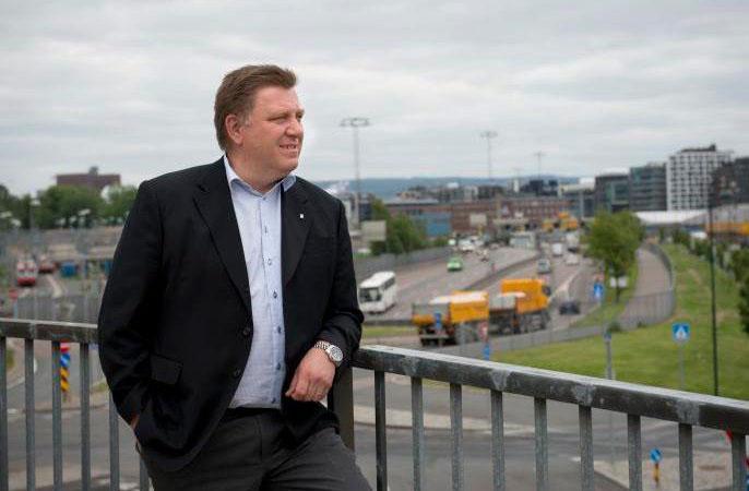 NLF-direktør Geir A. Mo er skuffet over politikken som tvinger norske lastebileiere bort fra miljøvennlig biodiesel og tilbake på fossil diesel. Foto: NLF