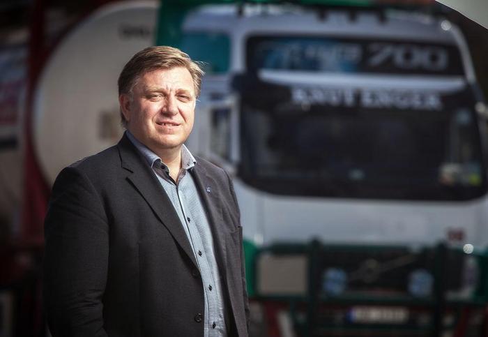 Geir A. Mo etterlyser miljøkrav til utenlandske lastebiler som utfører transportoppdrag i Norge. Foto: NLF