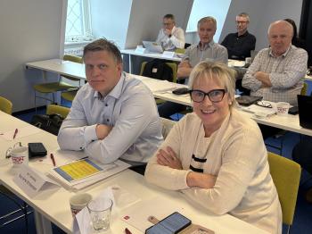 Kay Arne og Gunni med Niklaus i bakgrunnen