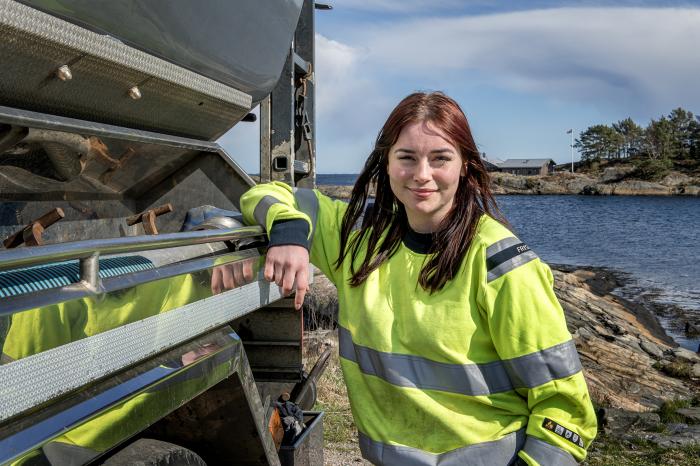 LÆRLING: Til høsten begynner Christina Boye som lærling i yrkessjåførfaget hos Norva24 Sørmiljø. – Bilen er et verktøy på hjul, ikke 