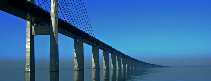 KOSTER: Øresundsbroen er en av få veier som har bomavgift i Sverige/Danmark. Foto: Colourboks