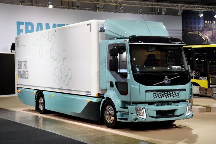 Volvo lanserte nylig sin FL Electric, med rekkevidde på inntil 250 kilometer. Med faststoffbatterier kan denne rekkevidden mer enn dobles. Foto: Stein Inge Stølen