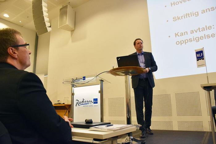 NLF-advokat Robert Aksnes holdt et informativt og underholdende innlegg om arbeidsrett. Foto: Stein Inge Stølen