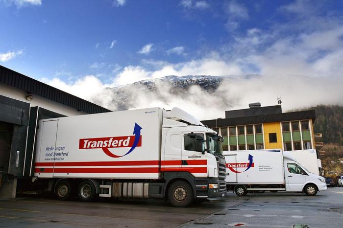 Transferd er et resultat av sammenslåingen av Fjord1 Transport AS og Firda Billags godsdel i 2011. Firmaet har hovedkontor i Førde og avdelinger i Kaupanger og Stryn. Foto: Stein Inge Stølen