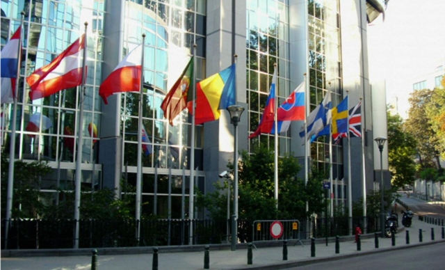 EU-aksept for minstelønn