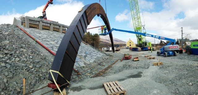 Bru ferdig før skjema