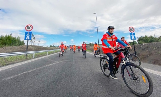 – Mangler fortsatt ni kilometer veg