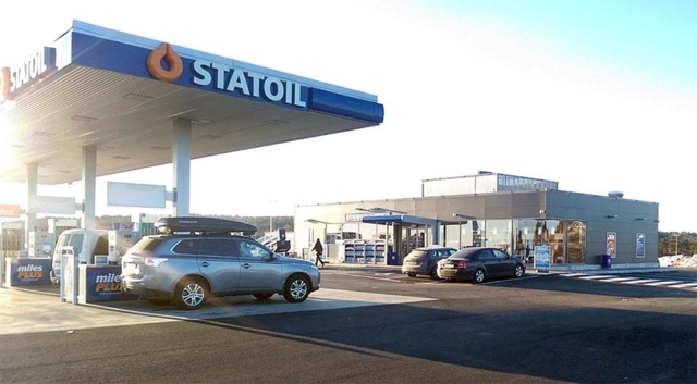 Feirer ny stasjon med merkedag og billig drivstoff