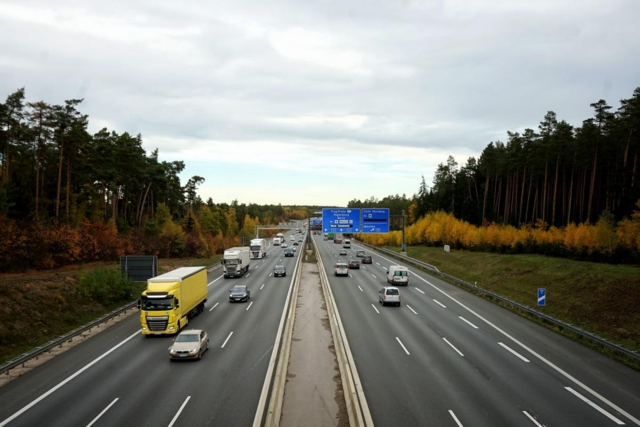 Kjører du på utlandet? Da kan du slippe å betale moms på drivstoff