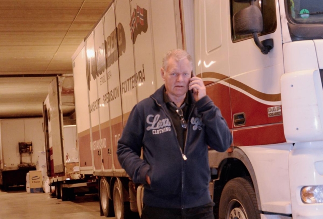 Slåss med dansk politi