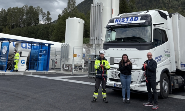 Maria (21) klippet snoren da Gasum åpnet biogass-stasjon på Gol 