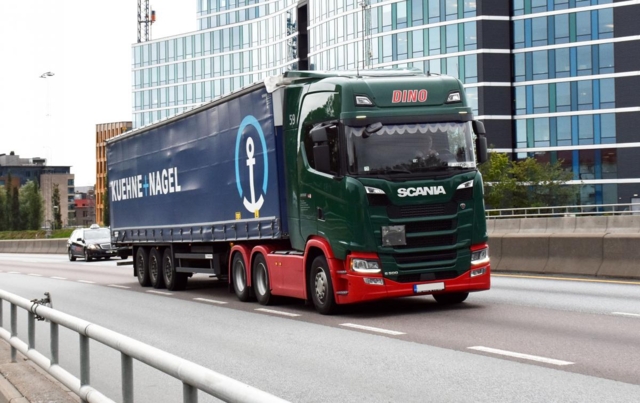 Dinotrans fikk 100 000 kr i gebyr, oppgir at de kutter ut kabotasje