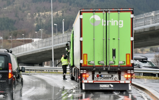 Overgangsperioden for nye digitale fartsskrivere utsettes ytterligere