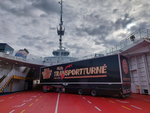 &quot;Har lastebilen satt seg fast i ferga?&quot;