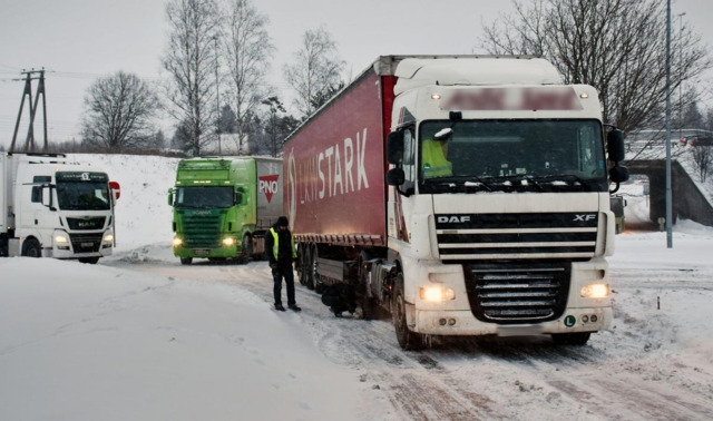 Forsinket på grunn av fastkjørte lastebiler? Dette svarer yrkessjåførene