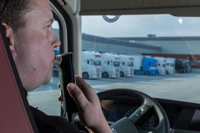 Kan bli alkolås på lastebiler