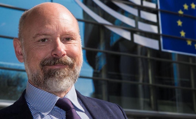 - Åpner nye smutthull