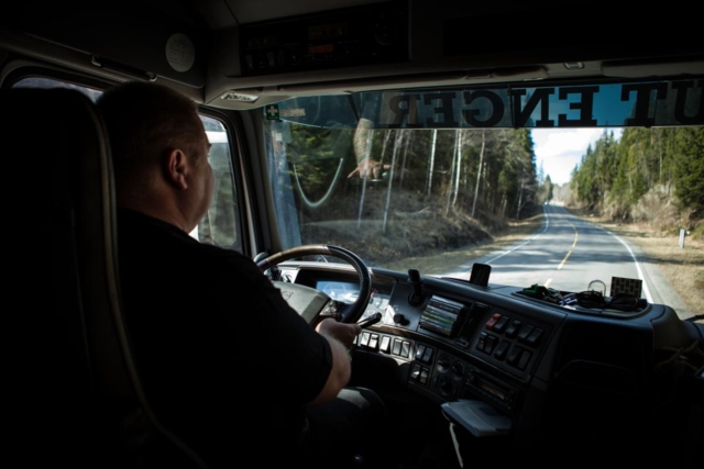 Urimelig med karantene for sjåfører som krysser grensen