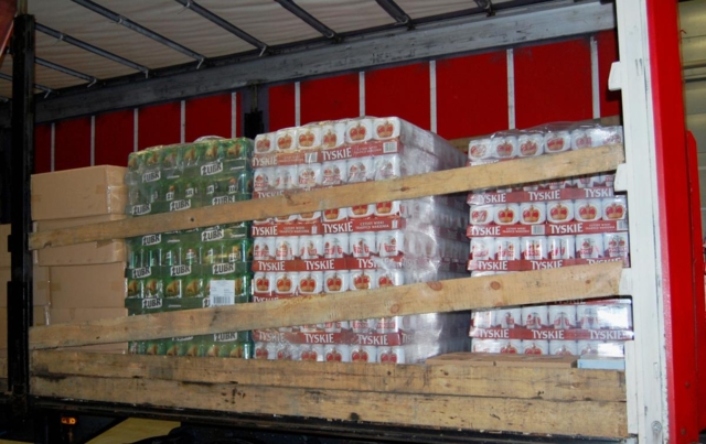 135.000 sigarettar og mykje anna rør