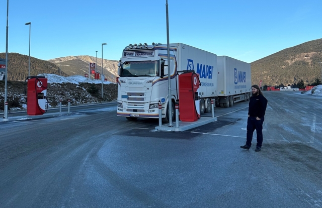 Vinstra har fått Circle K sine første ladere for tungbil 