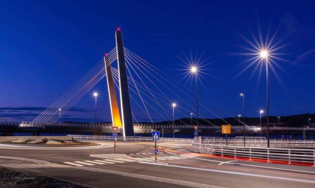 Farrisbrua  utmerker seg