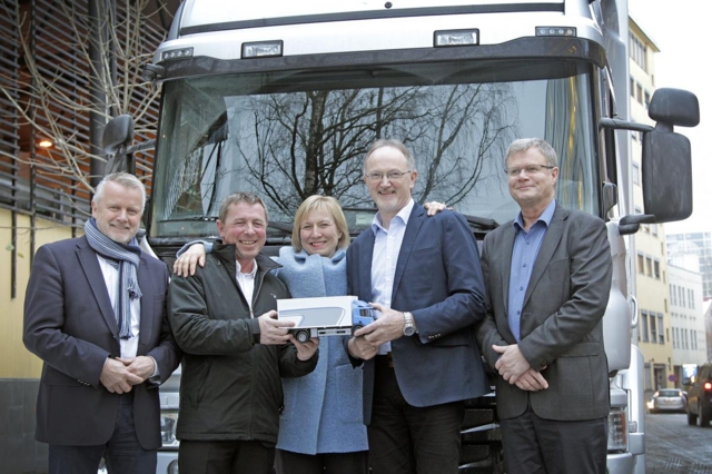 Skal kjøpe nye biler for 100 millioner