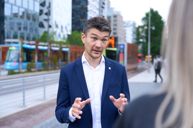 Advarer mot gjenåpning av kollektivfelt for elbiler på E18