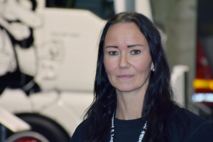 Lill Hege Bergsveen er driftsleder i Artig Transport AS. Foto: Stein Inge Stølen