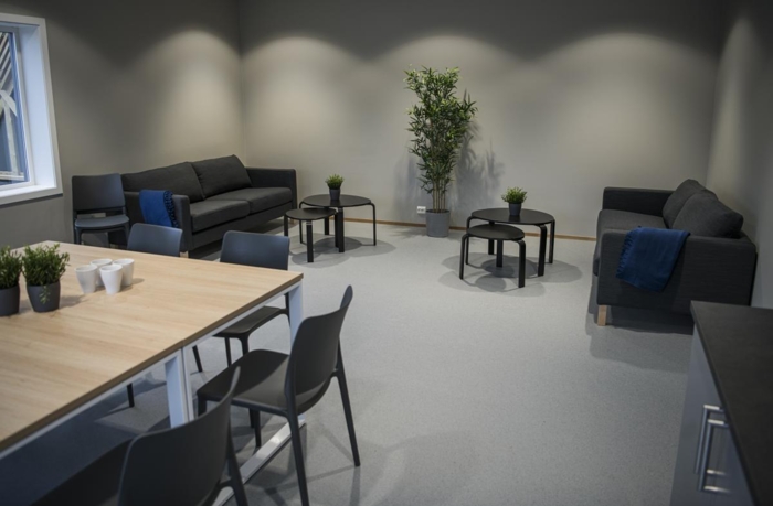 Yrkessjåførene får eget hvilerom, toaletter og dusjer. Foto: Benjamin A. Ward, St1