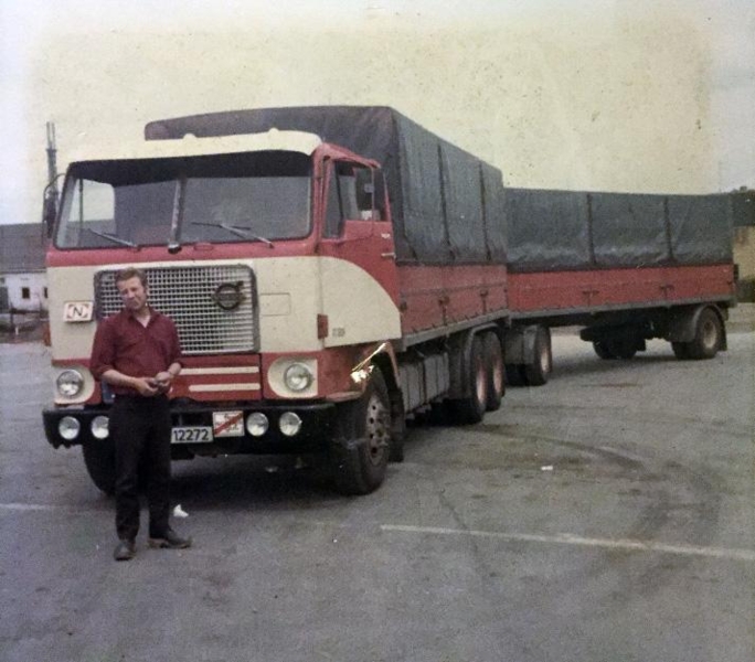 Her er mannen som startet det hele, Kjell Ivar Kaasa, foran en flott Volvo F89. Foto: Privat