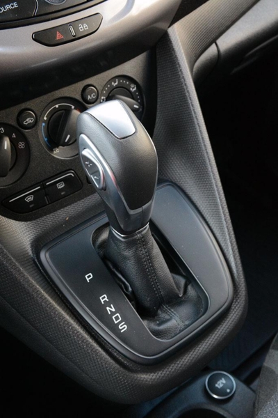 Automatkassen girer sømløst og eksakt – og gjør bilen både lettkjørt og komfortabel. Foto: Jan Harry Svensen