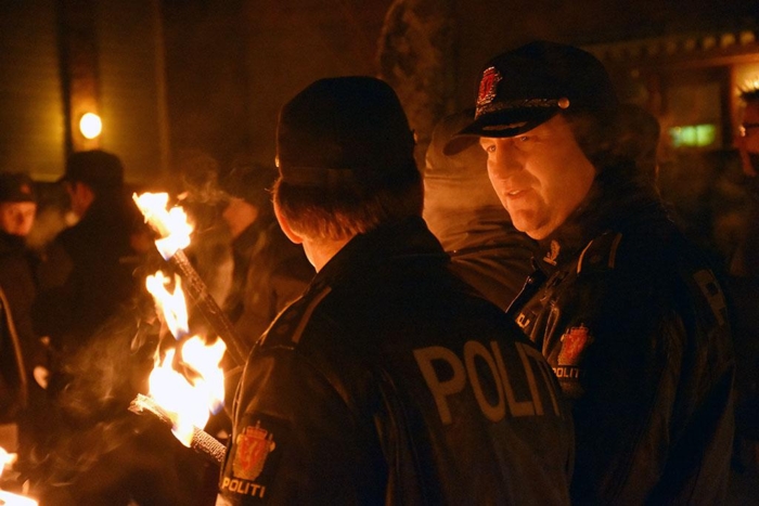 Samtlige redningsetater og politi stilte opp under minnemarkeringen. Foto: Stein Inge Stølen