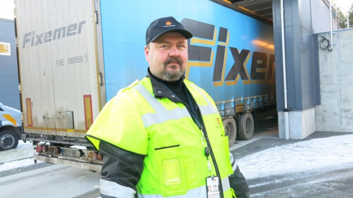 Geir Thomas Finstad reagerte raskt og sendte en bil til stedet. Han varslet også politiet som kom fram først og stoppet bergingen. Foto: Guttorm Tysnes