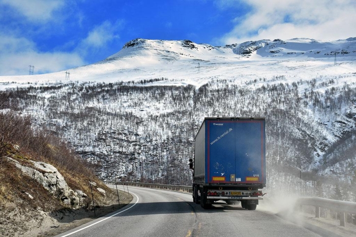 Ulykkesrisikoen for utenlandske vogntog øker i områder med bratte stigninger og mer krevende veger. Illustrasjonsfoto: Stein Inge Stølen