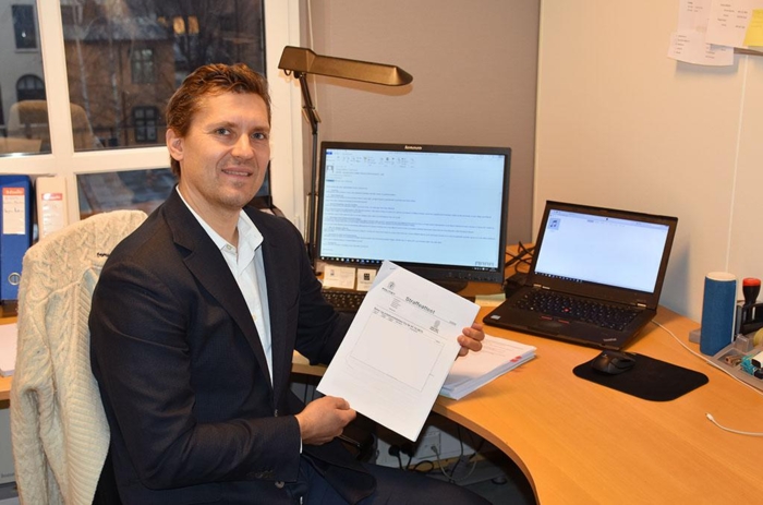 Advokat Skjalg Røhne Halvorsen og de øvrige NLF-juristene hjelper ofte medlemmer med søknader knyttet til løyver. Foto: Stein Inge Stølen