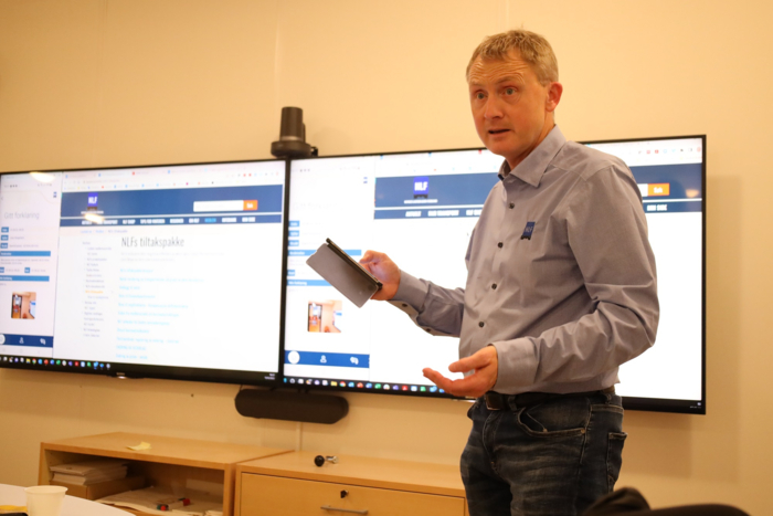 KURSLEDER: Bedriftsrådgiver i NLF, Jone Klingsheim, har den siste tiden holdt en rekke kurs i kjøre- og hviletid. Foto: Elisabeth Nodland