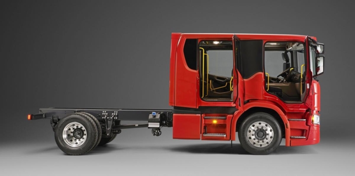 Den nye CrewCab-hytta er basert på en P-hytte og er spesielt tilpasset brannbiler. Foto: Scania