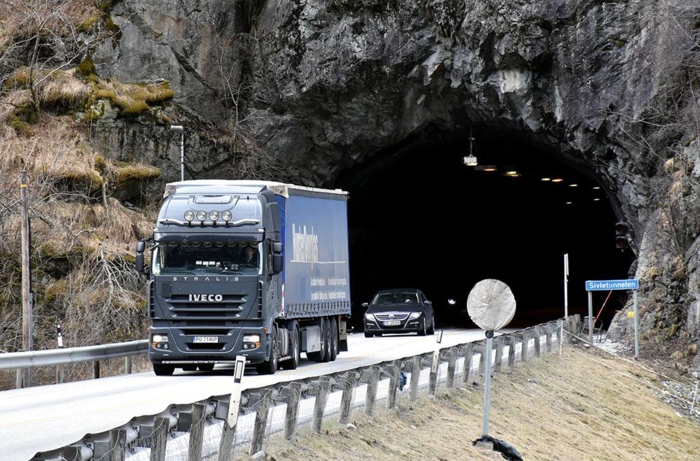 En av tre lastebiler på norske veger er utenlandske. Disse har som regel ikke DAB-mottaker, og mottar derfor ikke viktige trafikkmeldinger. Illustrasjonsfoto: Stein Inge Stølen