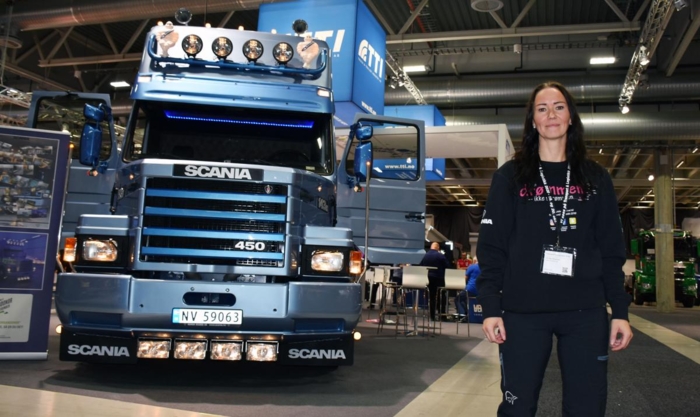 Lill Hege Bergsveen var ikke imponert over måten selgere av utstyr og påbygg tok henne imot under Transport & Logistikk 2019. Foto: Stein Inge Stølen