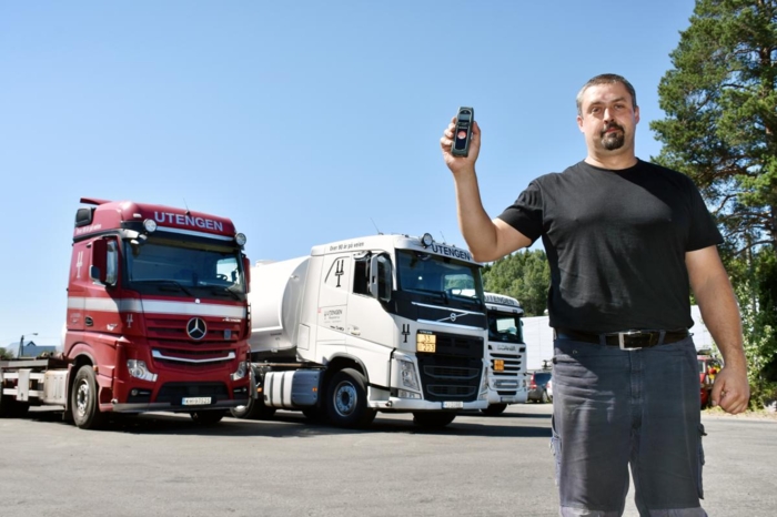 René Tanderup har kjørt med alkolås i fem år. Han har ingenting å utsette på Fartskrivers Alcolock-løsning. Foto: Stein Inge Stølen