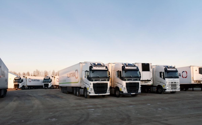 Det er fortsatt vanlig å se litauisk-registrerte Vlantana-biler i Norge. Nå hevder en fagforening i hjemlandet at det foregår systematisk underbetaling også i moderselskapet Vlantana UAB, og har levert en politianmeldelse. Foto: Stein Inge Stølen